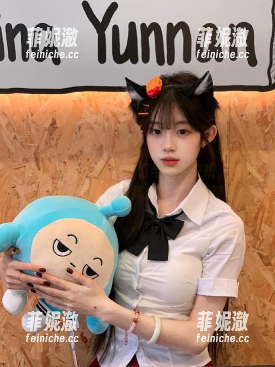 Xiuren秀人网-邹晶晶女王 Xiuren秀人网 - 梦幻与现实交织,邹晶晶女王私房花嫁精美图片分享