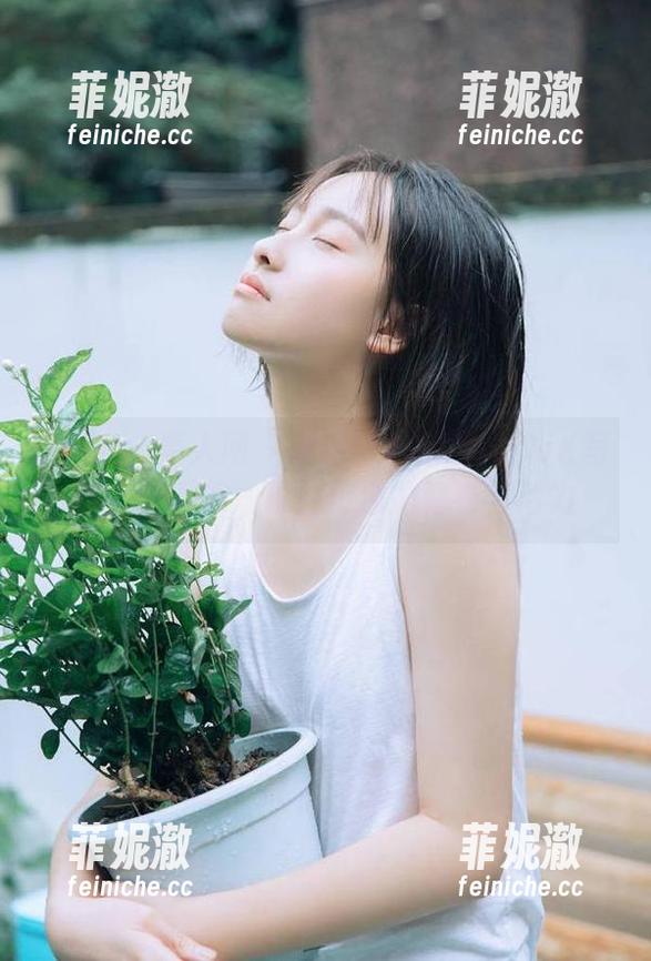Xiuren秀人网 - 观看陶喜乐精致的JK写真，感受每一瞬间传递的青春与活力