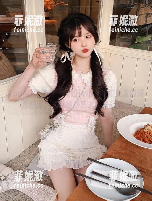 YouMi尤蜜荟 - 走进laura阿姣女友的精选图库，感受摄影艺术的独特魅力