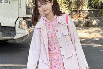 YouMi尤蜜荟 – 看！是小逗逗倾情打造的全套妹妹作品，真是诱惑无限！