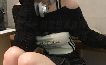 YouMi尤蜜荟 – 探索田冰冰肉丝在线图集，捕捉瞬间的优雅与性感之美
