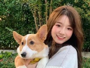 YouWu尤物馆 – 孟狐狸FoxYini旗袍写真合集：优雅与婉约的完美结合，图包让你感受别样风情