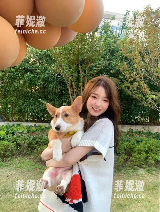 YouWu尤物馆 - 孟狐狸FoxYini旗袍写真合集：优雅与婉约的完美结合，图包让你感受别样风情