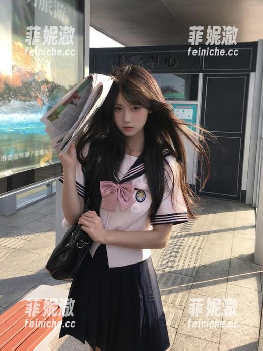 YouWu尤物馆 - 潘琳琳ber校园写真：无圣光的真实展现，动人心弦的套图欣赏之旅