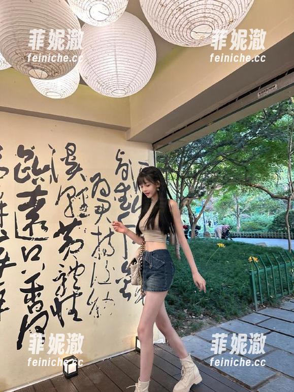 YouWu尤物馆 - 走进韩冰冰儿女友的世界：精选美图诠释爱与美的完美结合