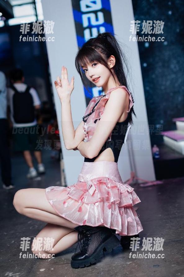 beautyleg-Cathy beautyleg - 在Cathy空姐的世界里,发现更多令人惊艳的写真图集