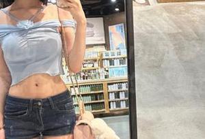 beautyleg – 观看Lorraine护士写真，探索原图中每一刻的动人细节。