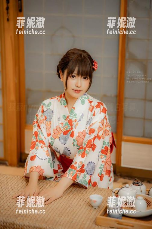nyako喵子大魔王 探索nyako喵子大魔王的最新纯白写真,这组图片绝对让你心动不已!