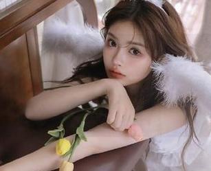 观看yeeun孙乐乐独特视角下的DJAWA圣诞特别篇2021精美合集，感受奇妙气氛！