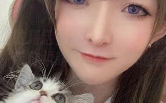 值得一看的精选图集：一小央泽黑丝死库水写真，带你领略时尚与艺术的完美结合