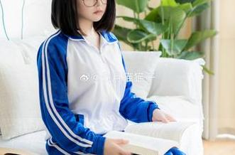 下载七月喵子性感写真套图，体验妈妈子魅魔的魅力瞬间！
