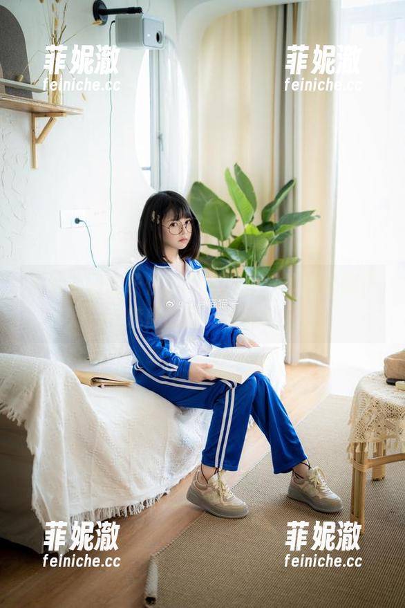 下载七月喵子性感写真套图，体验妈妈子魅魔的魅力瞬间！