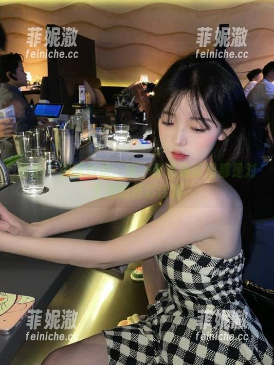 丽柜 - 图图自拍：每一张高清原图都是对生活的精彩诠释