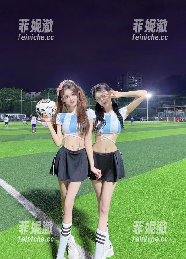 丽柜-婷婷 丽柜 - 婷婷女王写真展示:在这里分享她引人注目的每一张图片