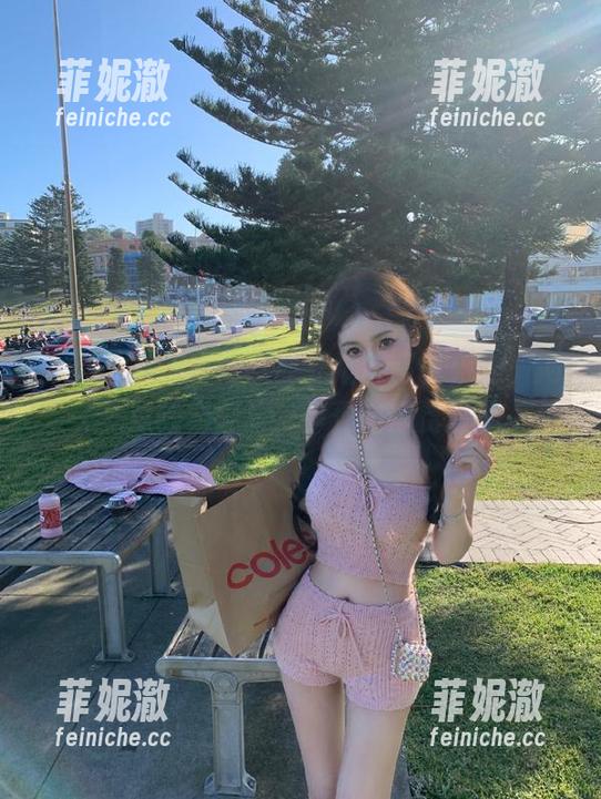 丽柜-安娜 丽柜 - 性感赛道女郎安娜的写真魅力,网盘独家分享,等你来欣赏!