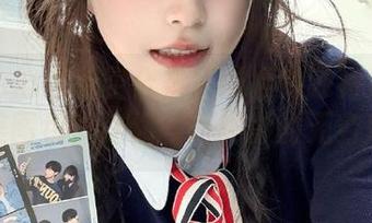 丽柜 – 心心镂空合集：捕捉她独特魅力的精美图包，让你领略摄影的无穷魅力