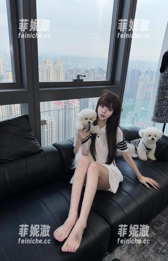 丽柜 - 畅游文欣的秘书写真世界，网盘中藏着无尽的艺术与美感