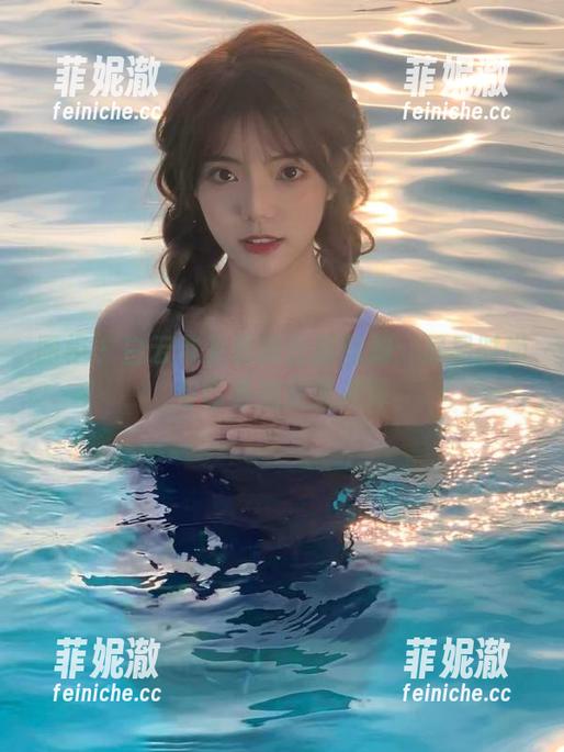 丽柜 - 白云带来最新长腿图册：尽显时尚与青春的完美演绎