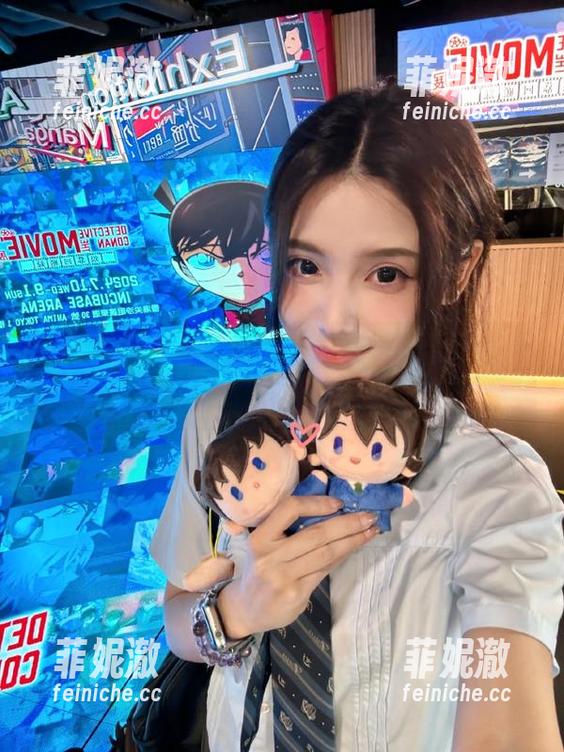 克拉女神-妮子 克拉女神 - 妮子的比基尼在线美图,演绎夏日海滩的无限诱惑