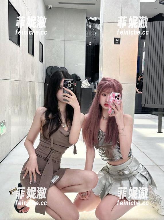 克拉女神 - 私拍风格嫉妒小芹护士写真，丰富资源供你随意下载！