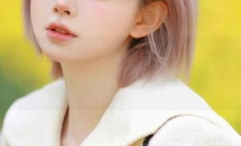 克拉女神 – 盈盈短裤写真合集：解锁短裤搭配新灵感的时尚探索