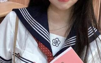 揭幕兔玩映画新图包更新，露背毛衣写真尽展女性的柔美与力量！