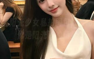 兔玩映画阳光少女私拍图包，灵动的她仿佛是阳光下的精灵