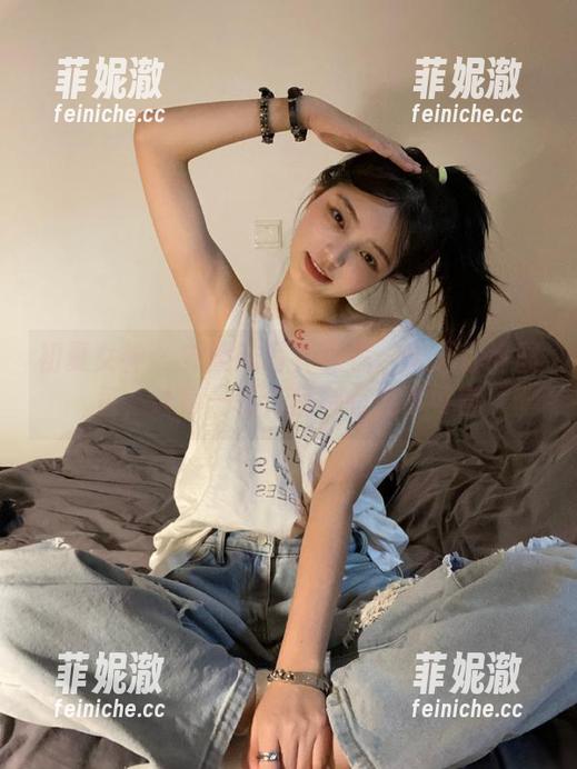 初夏女神 - 安妮的写真旅程：天天你好图包，让每一幅作品都有故事可言