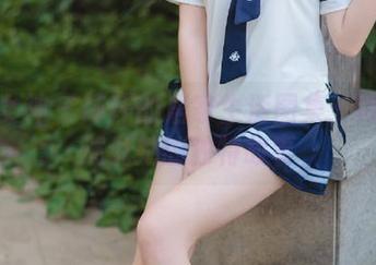 初夏女神 – 环环的居家生活图集：用写真述说她的独特故事