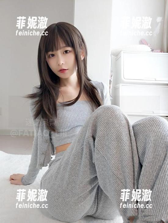 发条少女yoki女仆写真系列，收录精美原图和迷人壁纸的完美合集！