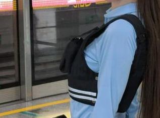 微密圈 – 周妍希的华丽礼服在线观看：尽情欣赏她的作品合集