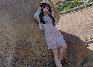 速来领取！咬一口兔娘蓝天之恋小鹿乱撞全套写真限时免费下载中！