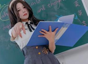 体验咬一口兔娘的魅力，获取邻家小妹日不落主题的精彩免费图片！