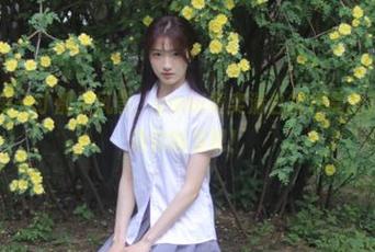 嗲囡囡 – 每一寸都是风景，yumi黄奕清白裙作品的精彩资源等待你的发现！