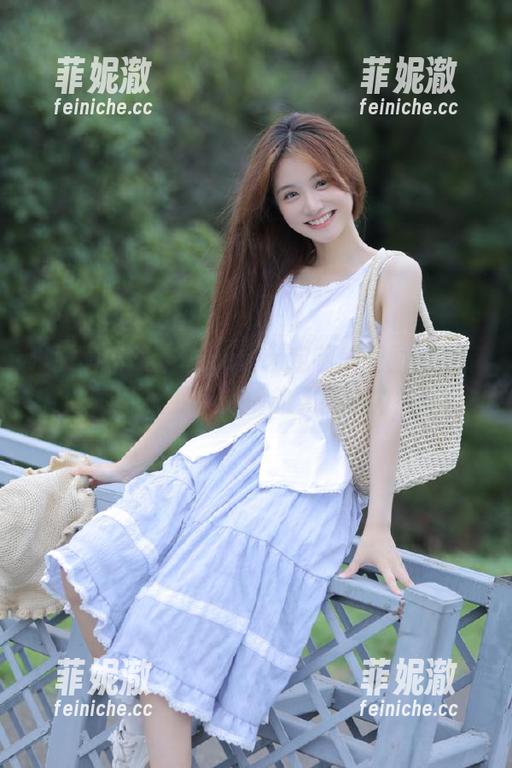 嗲囡囡 - 王婉悠Queen定制美足图集，带你领略足下风情的无限魅力！