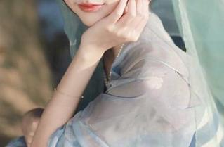 头条女神 – 刘瑾希的全套图包强势来袭！御姐花与蛇Cici版不可抗拒的魅力