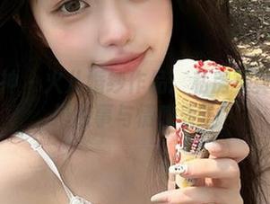 头条女神 – 火儿婚纱作品：私房写真中的浪漫故事与情感表达