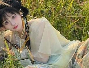 头条女神 – 白一晗白丝写真原图大揭秘，分享她的独特魅力！