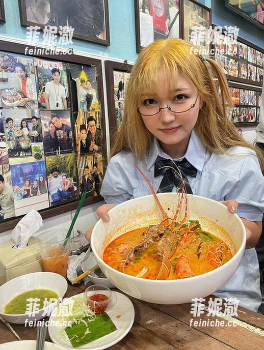 奇行家狗崽初冬梅川堀子的写真，带给你免费的视觉资源享受