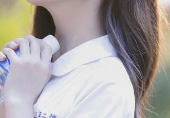 微密圈 – 不只是衣服！奶宝妹纸与白衬衫的无圣光故事，图片背后的魅力