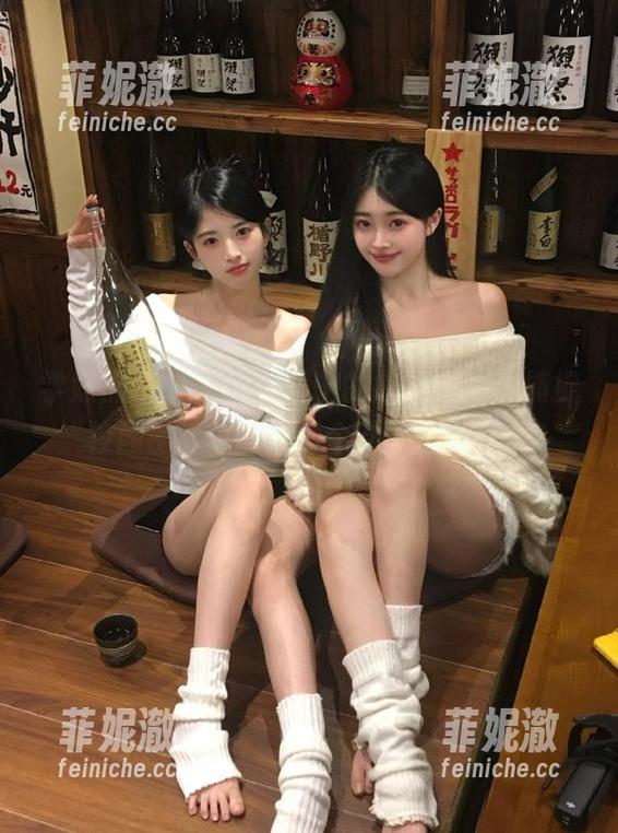 学妹加速跑 - 探索紫宁的校服魅力，捕捉校园生活中的每一个动人图片作品
