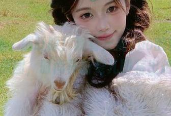 微密圈 – 别眨眼！观看安妮yoo的豹纹吊带原图，时尚界新宠儿即将出炉！