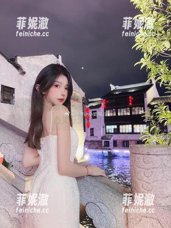 小小奶瓶儿邀你共赏迦南的写真资源，让心灵与美好同行！