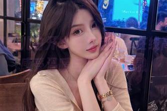 小小奶瓶儿白开水毛衣定制版在线高清，感受温暖与时尚的交融