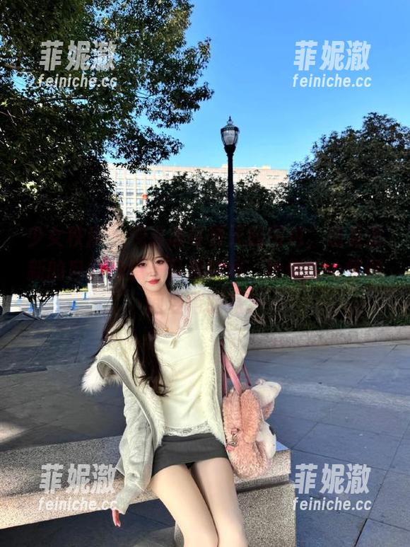 少女秩序-鹿可 少女秩序 - 观看鹿可夏天的图包,感受清新的自然气息与可爱瞬间,让你的心情瞬间变得明亮。
