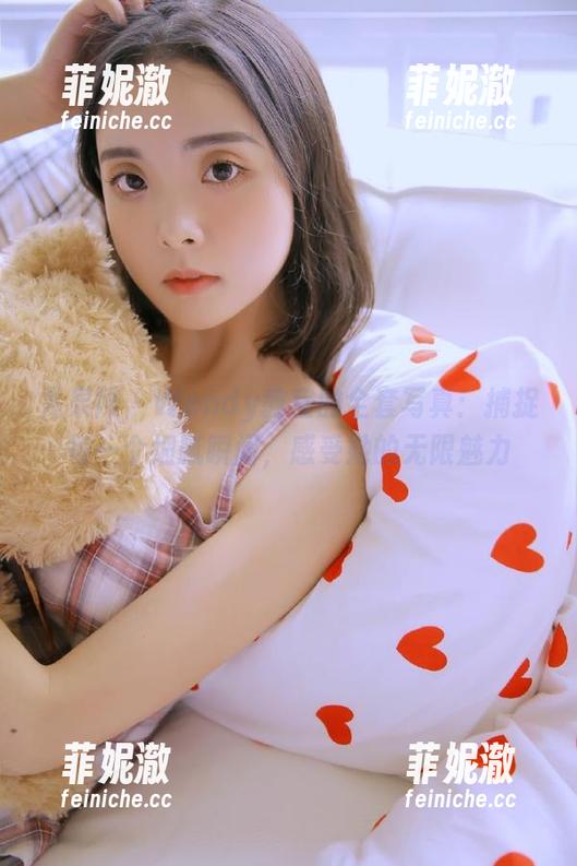 尤果网-Wendy 尤果网 - Wendy教室的全套写真:捕捉每一个细腻瞬间,感受她的无限魅力