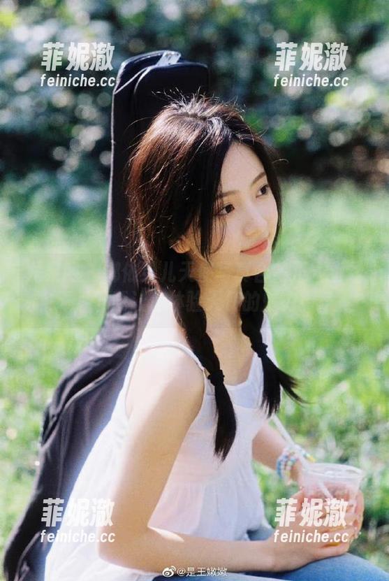 尤果网-娜依灵儿 尤果网 - 娜依灵儿天使写真合集正式上线,下载让你体验天使的魅力!