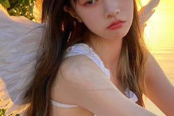 尤果网 – 曼曼少女写真，唯美原图与高清壁纸一起带你进入梦境
