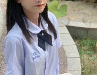 尤果网 – 套装里的缤纷色彩：李思宁美图与套图为你带来视觉上的完美享受