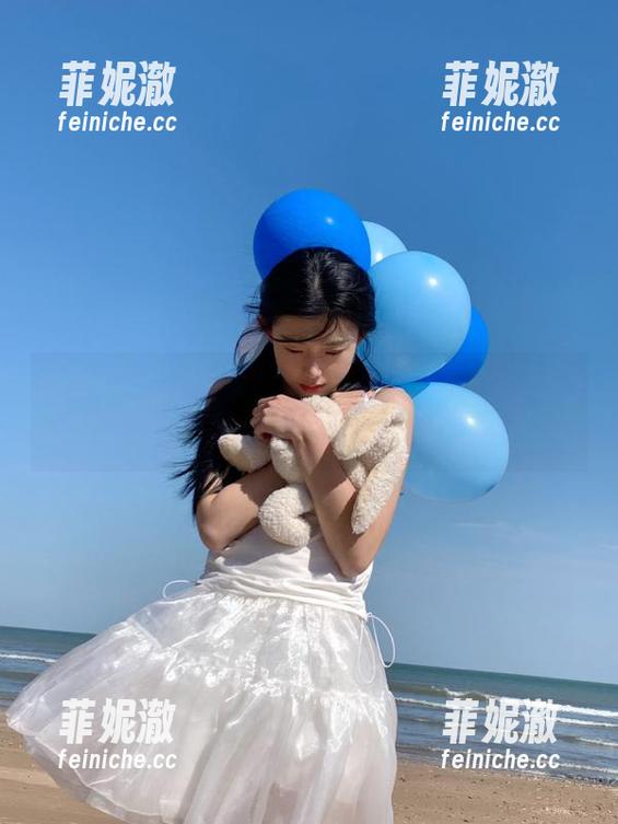 尤物馆-FoxYini孟狐狸 尤物馆 - 在FoxYini孟狐狸的私拍作品中,感受她日常生活中的细腻与深刻